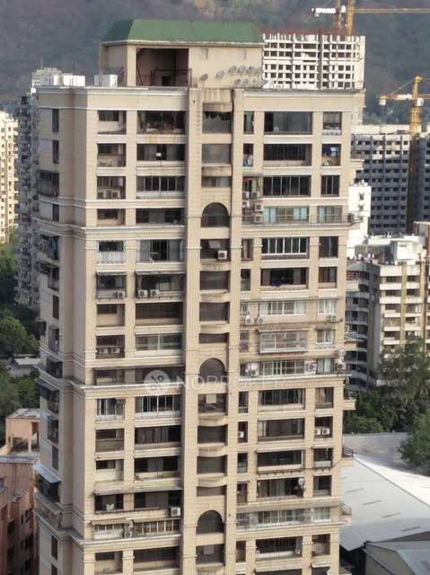3 BHK Flat In Near St. Mary's School, Mulund West For Sale  In Moksh Mahal Apartment