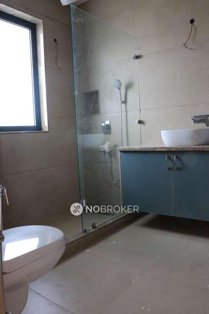 4 BHK Flat In Standalone Building  For Sale  In Sector 24