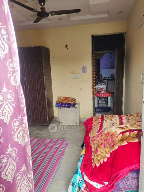 Shared Room for Male In 1 BHK  In Sant Nirankari Colony Rwa In Mukherjee Nagar