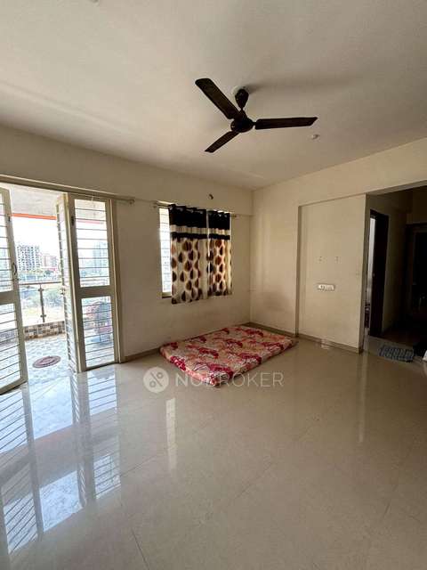 Shared Room for Female In 2 BHK  In Laxmideep Society In Wakad