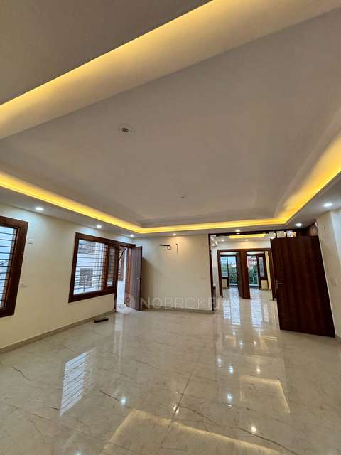 4+ BHK Flat In Aashirwad Homes  For Sale  In Sector 5