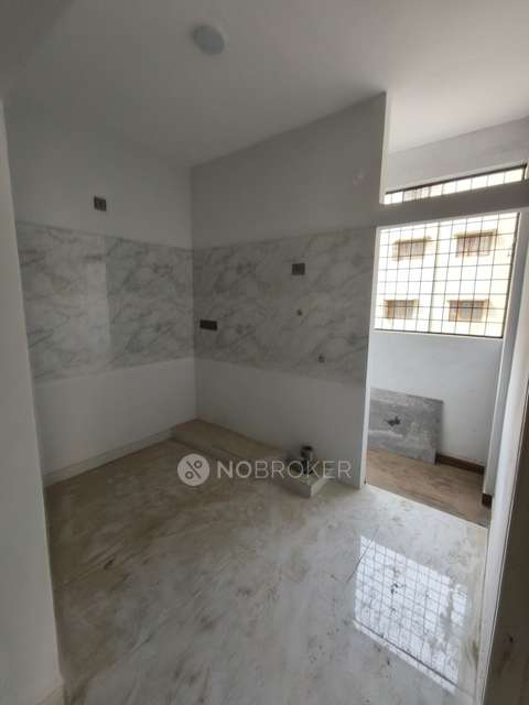 2 BHK Flat In Apartment For Sale  In Kadugondanahalli