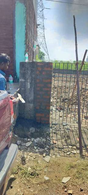 Plot For Sale  In Veltech Prince Hostel Gate