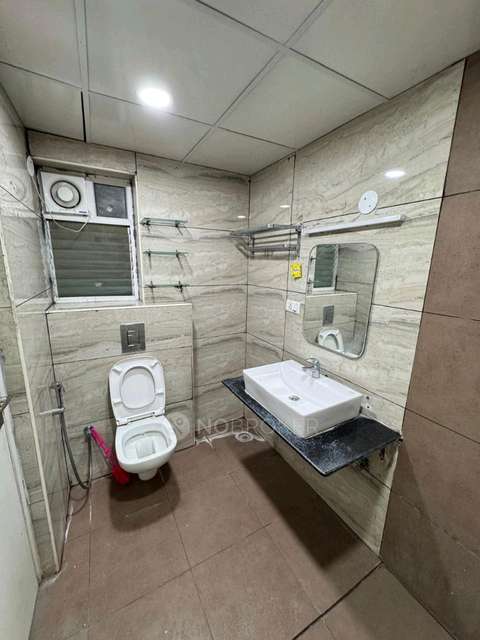 3 BHK Flat In Vishnu Vistara For Sale  In Madhapur