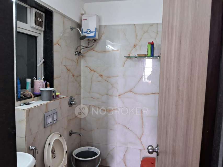 2 BHK Flat In T4 Delta  For Sale  In Ghatkopar East, 