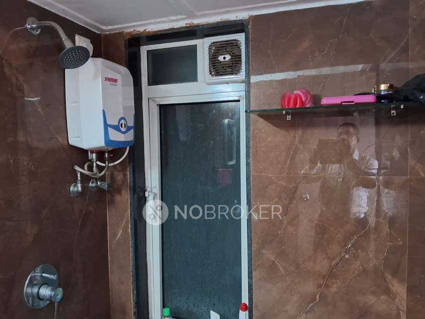 2 BHK Flat In T4 Delta  For Sale  In Ghatkopar East, 