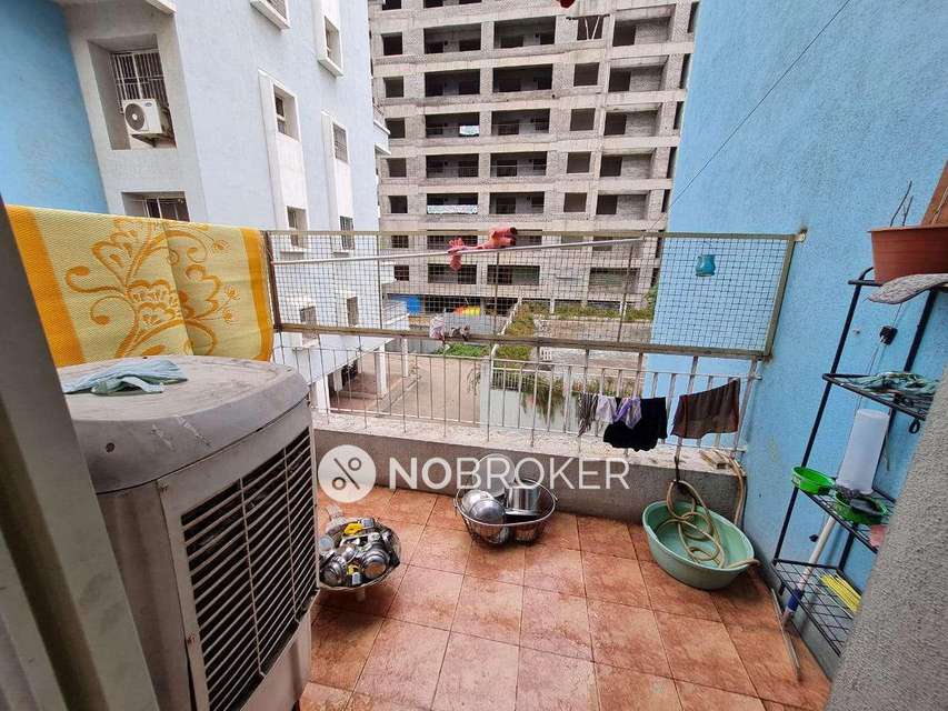 2 BHK Flat In Kumar Primavera For Sale  In Wadgaon Sheri