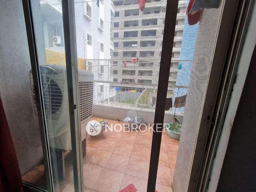 2 BHK Flat In Kumar Primavera For Sale  In Wadgaon Sheri