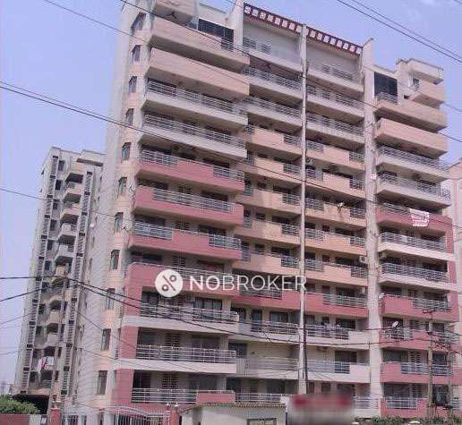 4 BHK Flat In Residency For Sale  In Sector 52