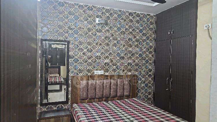 2 BHK House for Rent  In J-41, Bal Krishna Thapar Marg, Block B, Ramesh Nagar, New Delhi, Delhi, 110015, India