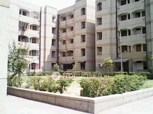 1 BHK Flat In Sanskriti Apartment, Rohini for Rent  In Rohini