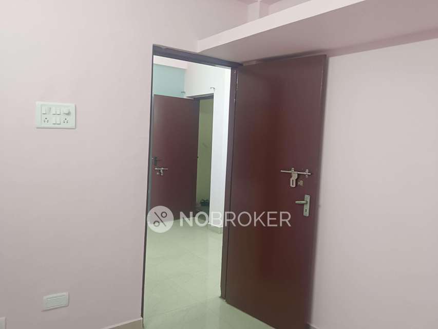 2 BHK Flat In Swagath Apartments For Sale  In Kodambakkam