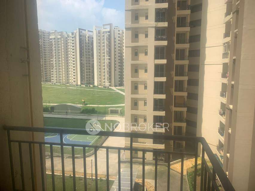 3 BHK Flat In Nbcc Kingswood Golf Homes, Greater Noida West For Sale  In Greater Noida West
