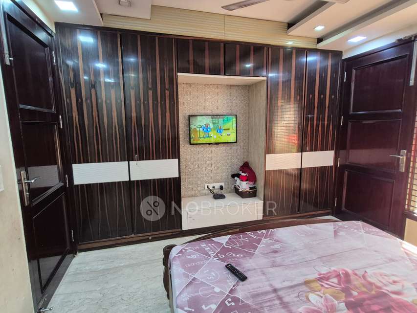 3 BHK Flat For Sale  In Gujranwala Town Part 1