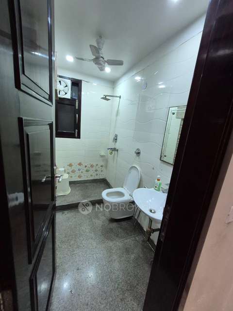 3 BHK Flat For Sale  In Gujranwala Town Part 1
