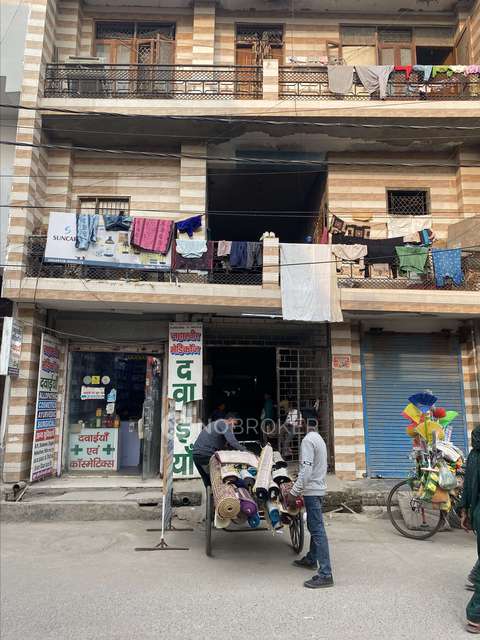 Commercial Property in Sector 51, Noida for sale 