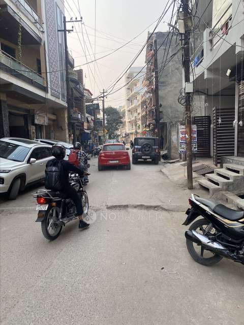 Commercial Property in Sector 51, Noida for sale 