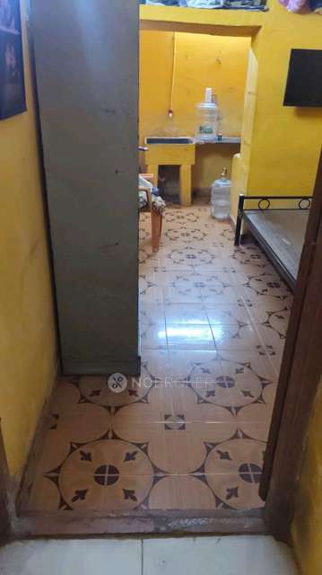 1 BHK Flat In Tnhb for Lease  In Pushpa Nagar, Nungambakkam