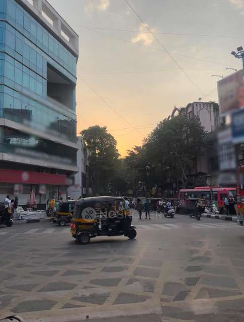 Shop in Budhwar Peth Road, Pune for Rent 