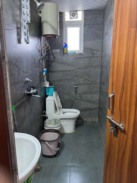 2 BHK Flat For Sale  In Heritage One