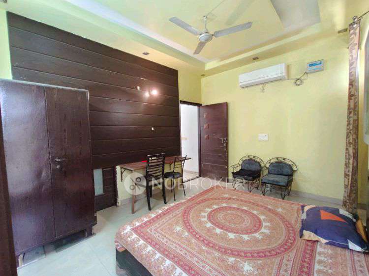 1 BHK House for Rent  In Sector 51