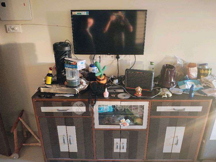 1 BHK Flat In Kalpataru Oriana for Rent  In Oriana Building