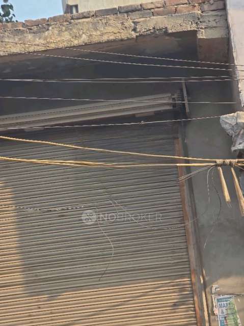 Shop in Johripur, Delhi for Rent 