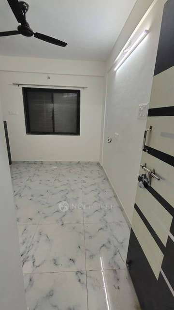 Shared Room for Female In 1 BHK  In Kothrud