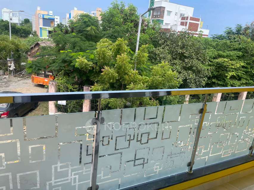 2 BHK House for Rent  In V6hp+w9x, Tnhb, Sholinganallur, Chennai, Tamil Nadu 600119, India