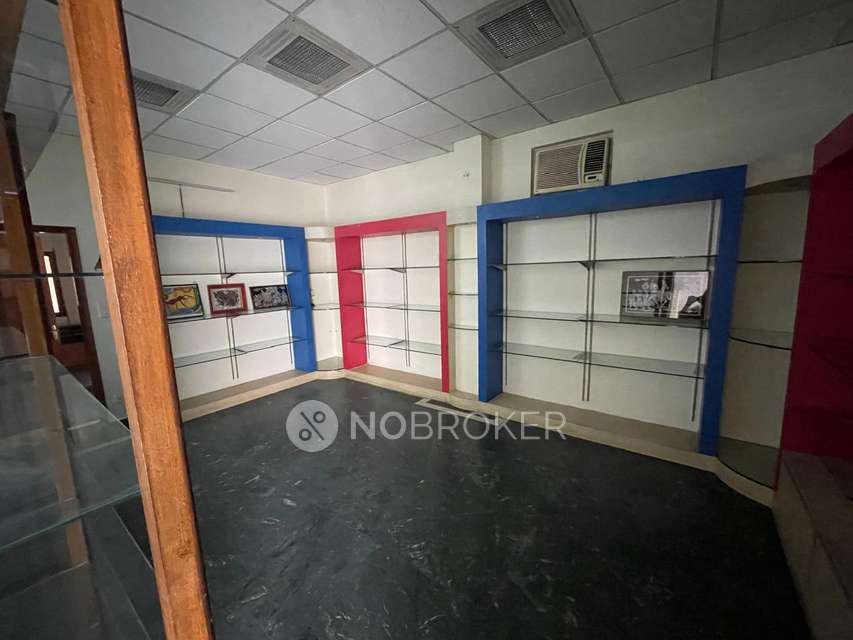 Industrial Building in Toy City, Greater Noida for Rent 