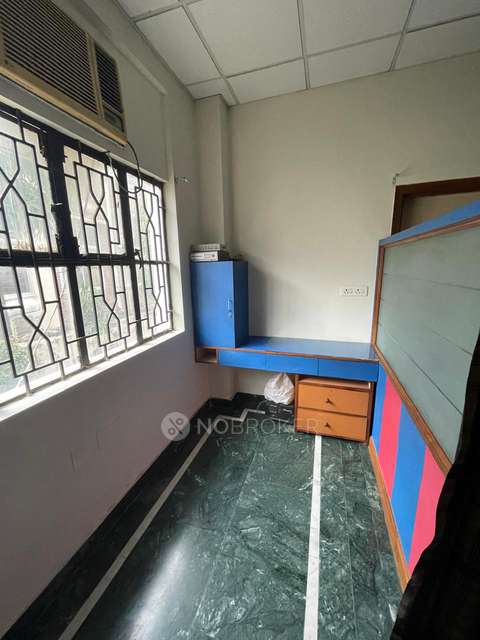 Industrial Building in Toy City, Greater Noida for Rent 