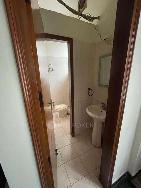 Industrial Building in Toy City, Greater Noida for Rent 