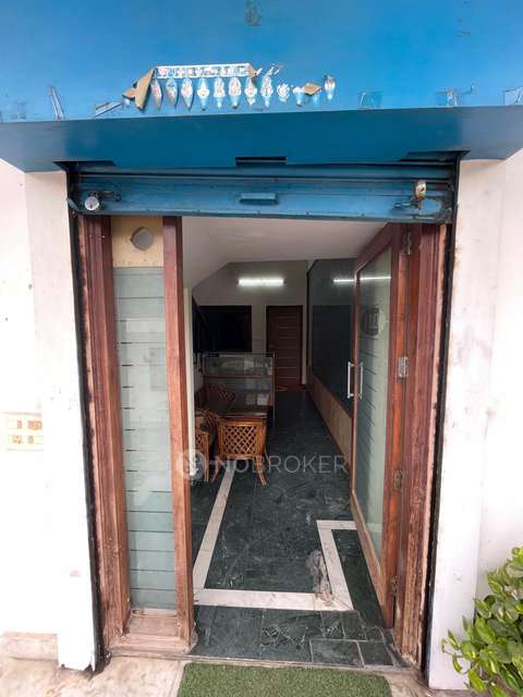 Industrial Building in Toy City, Greater Noida for Rent 