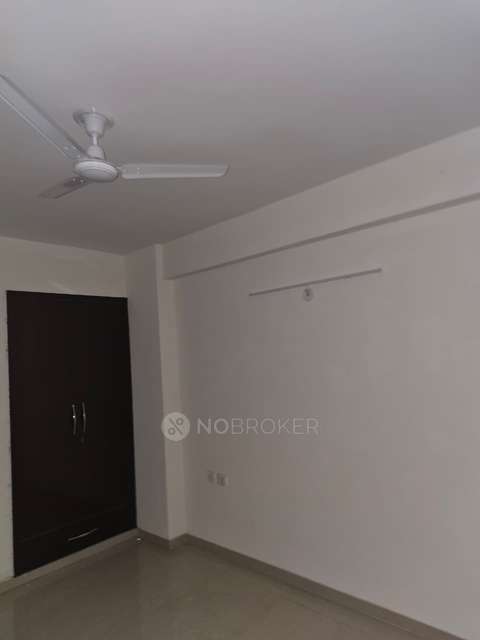 2 BHK Flat In Mcc Signature Heights , Raj Nagar Extension for Rent  In Raj Nagar Extension