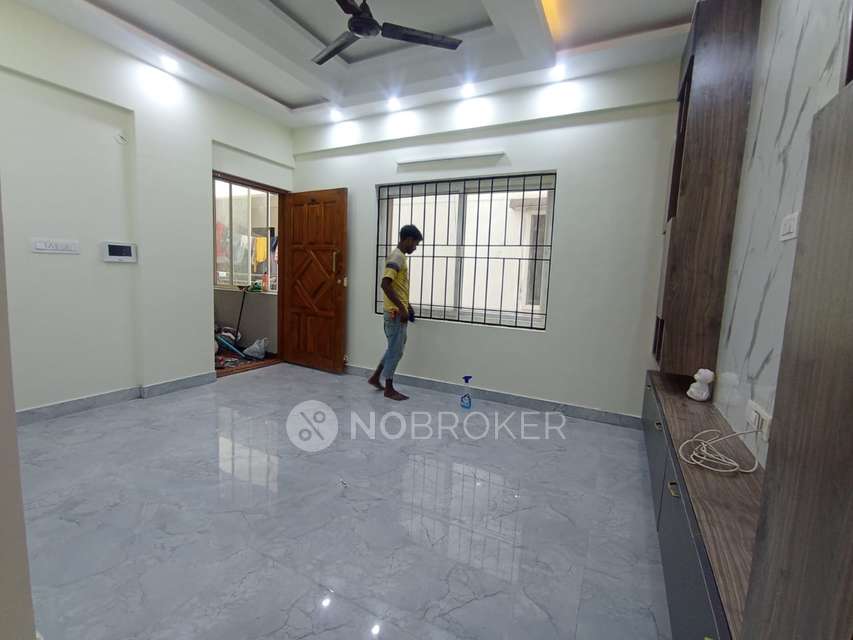 2 BHK Flat In Clover Apartment For Sale  In Babusabpalya