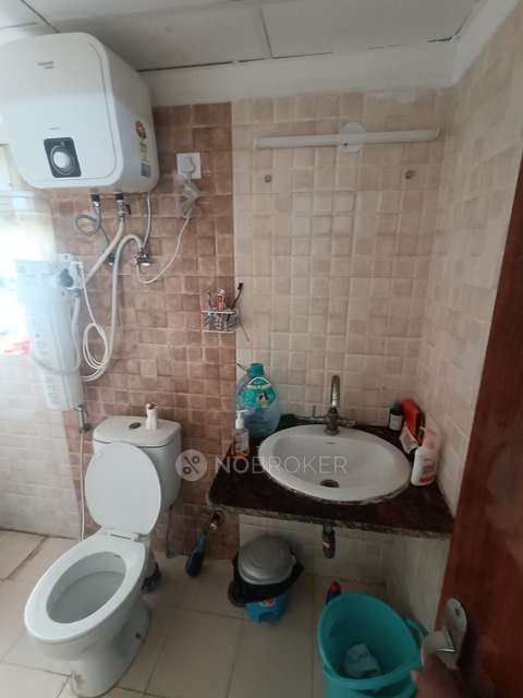 3 BHK Flat In Amrapali Silicon City For Sale  In  Sector 76