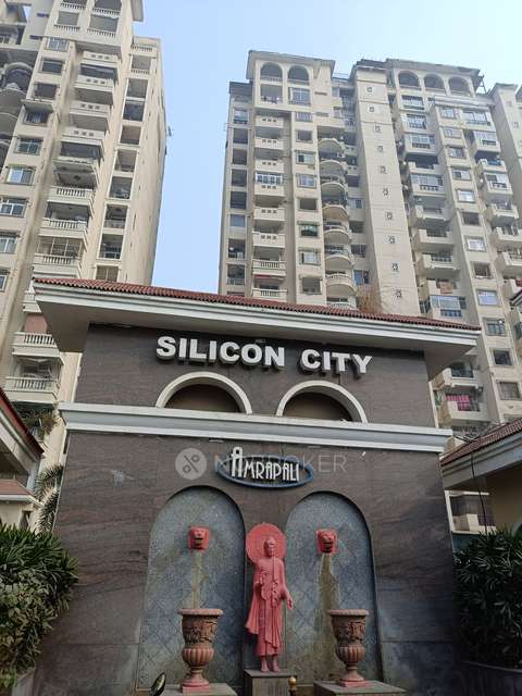 3 BHK Flat In Amrapali Silicon City For Sale  In  Sector 76