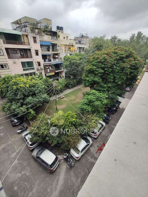 2 BHK Flat In Rwa For Sale  In Lajpat Nagar