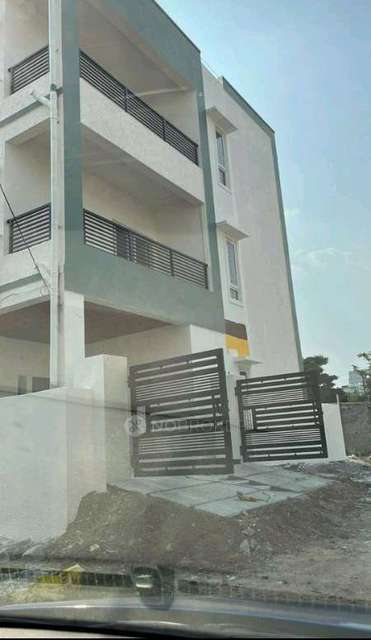 4+ BHK House For Sale  In Ootpally Road