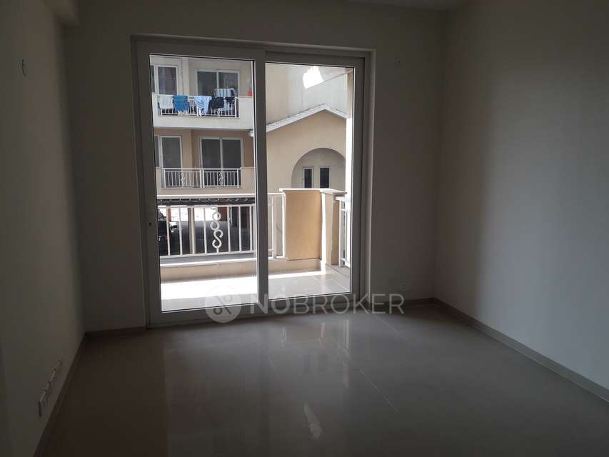 3 BHK Flat In Emaar Palm Hills, Sector 77 For Sale  In Sector 77