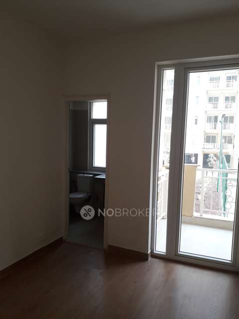 3 BHK Flat In Emaar Palm Hills, Sector 77 For Sale  In Sector 77