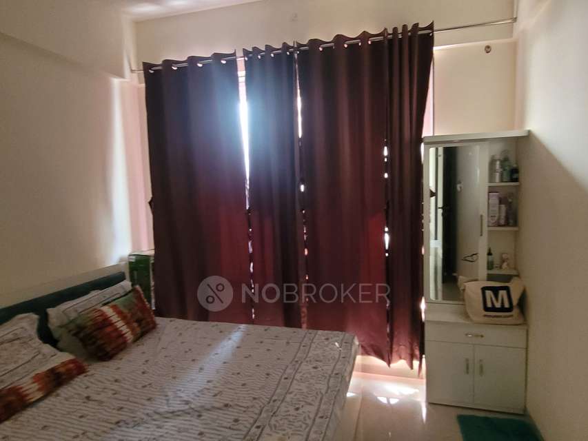 2 BHK Flat In Om Vasudev Chsl, Borivali West For Sale  In Borivali West