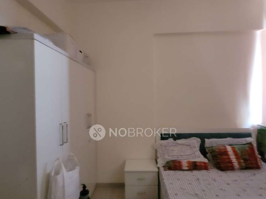 2 BHK Flat In Om Vasudev Chsl, Borivali West For Sale  In Borivali West