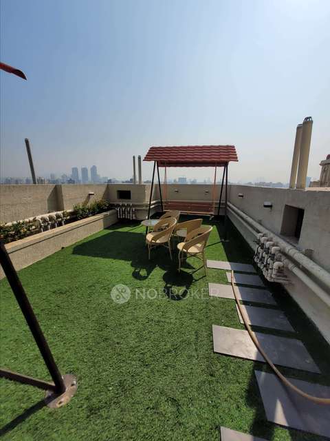 2 BHK Flat In Om Vasudev Chs For Sale  In Borivali West