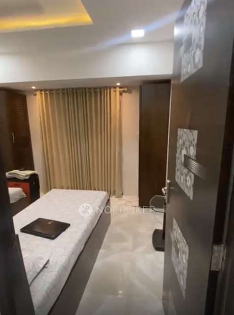 PG for Boys in Bandra West