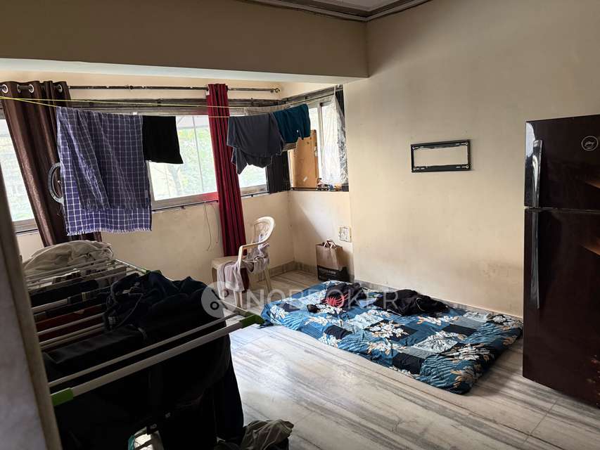 Single Room for Male In 2 BHK  In Oshiwara Park In Andheri West