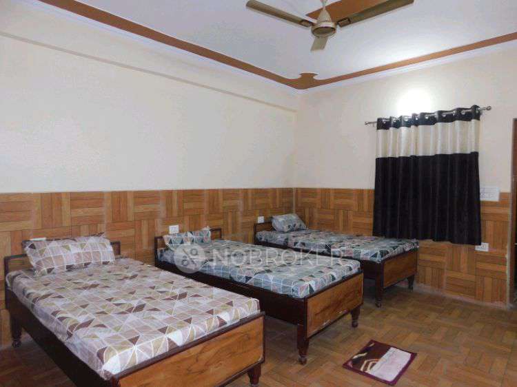 PG for Anyone in Shop No 495, Indra Complex, Near By Siddharth High School, Block B, Sector 132, Noida, Uttar Pradesh 201304, India