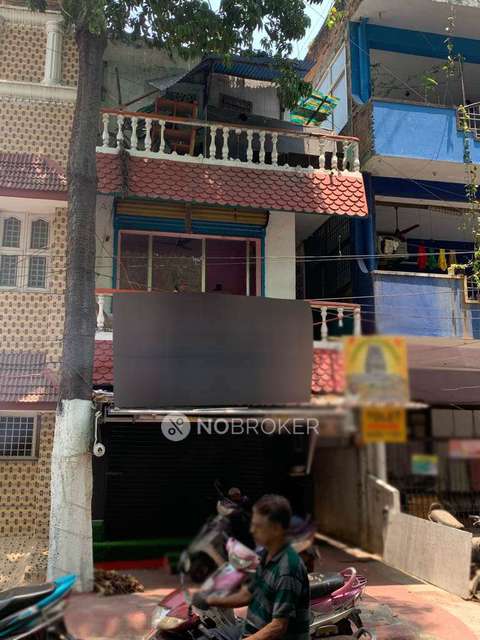 Shop in Vadapalani, Chennai for Rent 