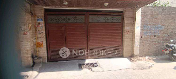 2 BHK Flat In Apartment  for Rent  In Shahdara