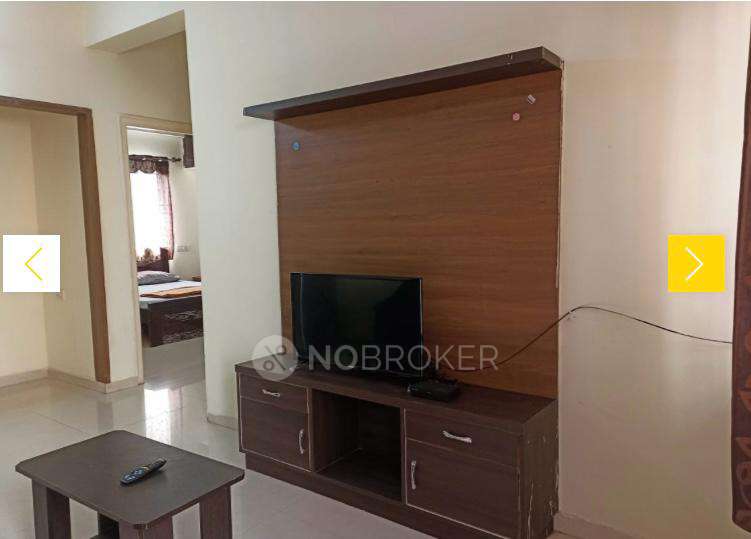 Single Room for Female In 2 BHK  In Kundalahalli